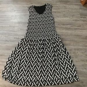 Beautiful black and white dress